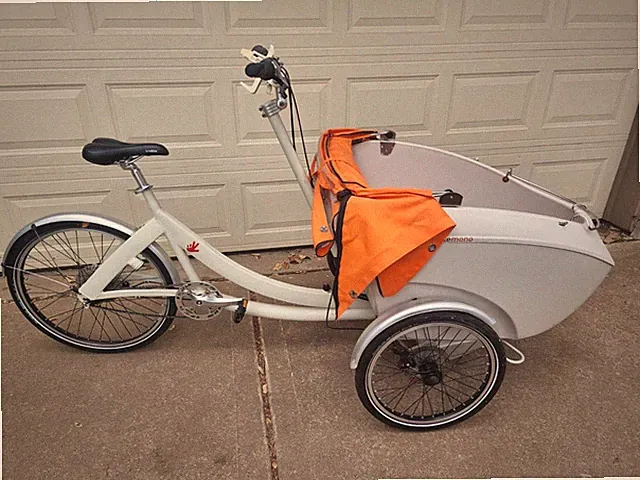 Mono Triobike three-wheeled cargo bike