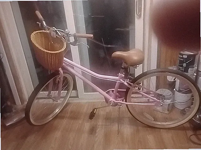 Pink Cruiser Bike w/ Basket & Bell, Cruiser Bars, Side Pull Caliper Brakes